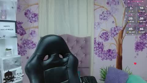 Snapshot of briathomas chatting on October 2025 02:36:02 AM DAYANNA online show from October 2025 02:36:02 AM