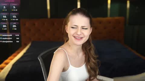 Snapshot of bright_diamonds_054 chatting on February 2025 10:28:02 AM Diamonds Girls online show from February 2025 10:28:02 AM