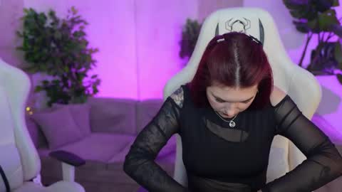 Snapshot of bright_diamonds_054 chatting on March 2025 07:28:02 PM Diamonds Girls online show from March 2025 07:28:02 PM