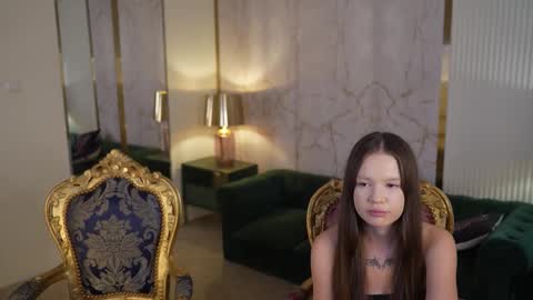 Snapshot of bright_diamonds_054 chatting on October 2025 07:55:02 PM Diamonds Girls online show from October 2025 07:55:02 PM