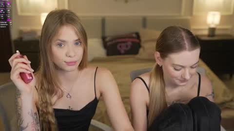 Snapshot of bright_diamonds_054 chatting on November 2025 09:56:02 AM Diamonds Girls online show from November 2025 09:56:02 AM