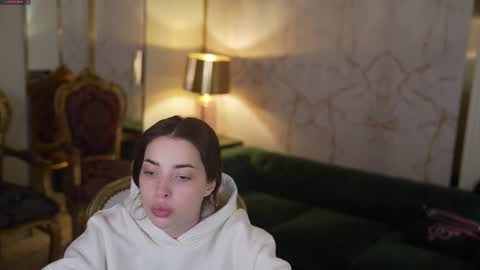 Snapshot of bright_diamonds_054 chatting on December 2025 07:57:02 AM Diamonds Girls online show from December 2025 07:57:02 AM