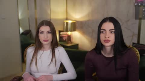 Snapshot of bright_diamonds_054 chatting on December 2025 11:52:01 AM Diamonds Girls online show from December 2025 11:52:01 AM