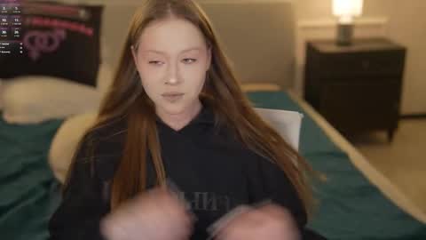 Snapshot of bright_diamonds_054 chatting on December 2025 07:42:01 PM Diamonds Girls online show from December 2025 07:42:01 PM