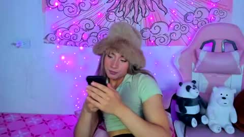 Snapshot of brihanna_cooper chatting on July 2026 03:40:01 PM bri online show from July 2026 03:40:01 PM