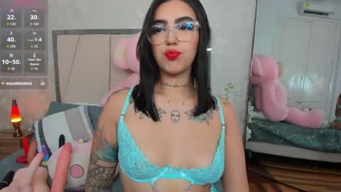 brinna_cox online show from October 2025 12:34:02 PM