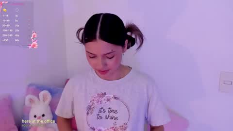 Brisa  online show from April 2026 08:37:01 PM