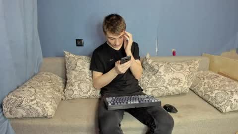 bristlebback online show from April 2026 04:48:01 PM