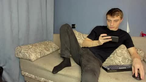 Snapshot of bristlebback chatting on April 2026 04:39:01 PM bristlebback online show from April 2026 04:39:01 PM