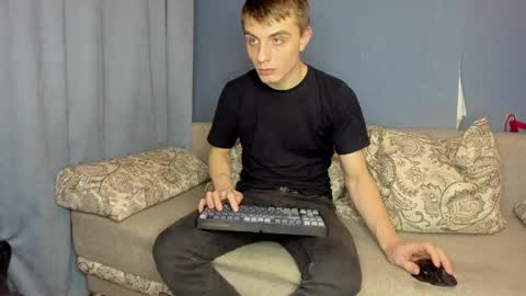 Snapshot of bristlebback chatting on April 2026 06:10:01 PM bristlebback online show from April 2026 06:10:01 PM