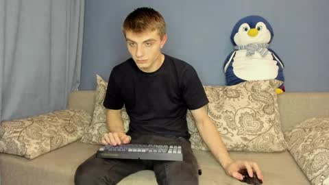Snapshot of bristlebback chatting on April 2026 04:32:01 PM bristlebback online show from April 2026 04:32:01 PM