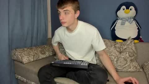 Snapshot of bristlebback chatting on May 2026 05:07:02 PM bristlebback online show from May 2026 05:07:02 PM