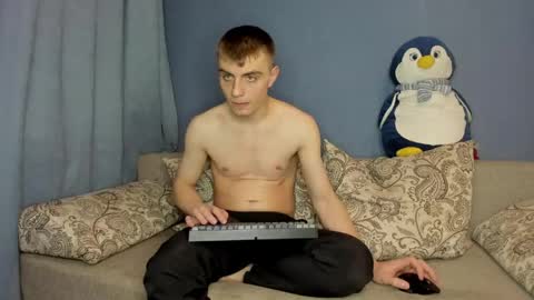 Snapshot of bristlebback chatting on May 2026 04:37:02 PM bristlebback online show from May 2026 04:37:02 PM