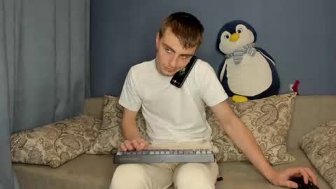 Snapshot of bristlebback chatting on June 2026 05:04:02 PM bristlebback online show from June 2026 05:04:02 PM