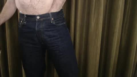 Snapshot of brit_dadbod chatting on January 2025 09:44:02 PM brit_dadbod online show from January 2025 09:44:02 PM