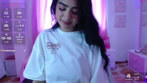 Snapshot of britannie_ chatting on June 2026 04:44:01 PM britannie_ online show from June 2026 04:44:01 PM
