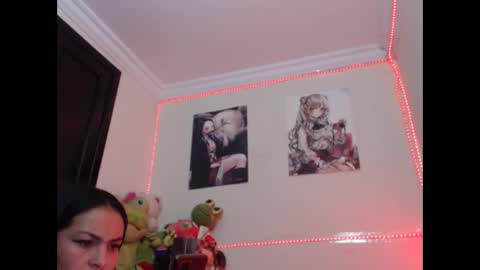 Snapshot of britannysexxy chatting on December 2024 07:05:01 AM scarleth follow mee 3 kis online show from December 2024 07:05:01 AM