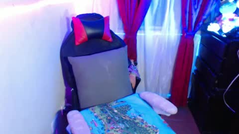 Snapshot of britannysexxy chatting on December 2024 12:21:02 AM scarleth follow mee 3 kis online show from December 2024 12:21:02 AM