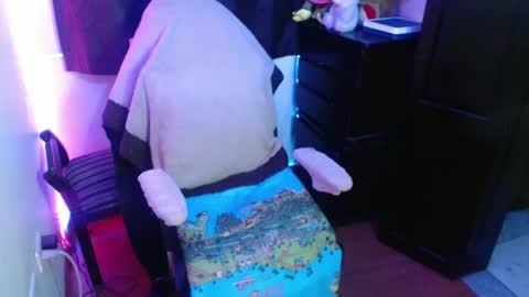 Snapshot of britannysexxy chatting on February 2025 02:39:02 AM scarleth follow mee 3 kis online show from February 2025 02:39:02 AM