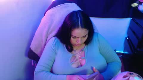 Snapshot of britannysexxy chatting on February 2025 05:44:02 AM scarleth follow mee 3 kis online show from February 2025 05:44:02 AM