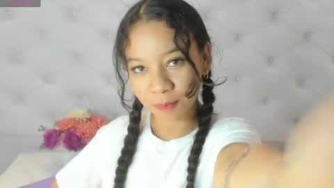 Snapshot of brithany_rousee chatting on December 2024 10:12:01 PM Brithany Rousee online show from December 2024 10:12:01 PM