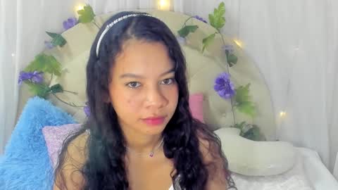 Snapshot of brithany_rousee chatting on December 2024 12:08:02 PM Brithany Rousee online show from December 2024 12:08:02 PM