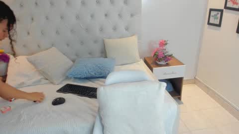 Brithany Rousee online show from October 2025 07:20:02 PM