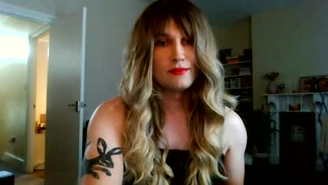 britishlucysissy online show from July 2026 05:52:01 PM