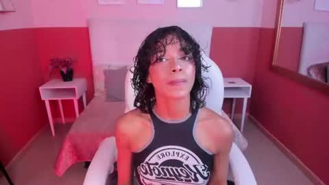 Snapshot of britney_collins_ chatting on July 2026 02:52:01 PM britney_collins_ online show from July 2026 02:52:01 PM