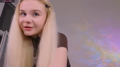 Snapshot of britney_lynch chatting on March 2026 07:06:02 PM Britney online show from March 2026 07:06:02 PM