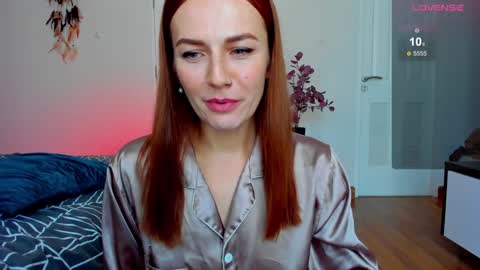 Snapshot of britneyhall chatting on January 2025 07:17:01 AM britneyhall online show from January 2025 07:17:01 AM