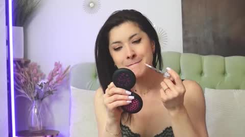 Snapshot of britneysynn chatting on February 2026 04:57:02 AM BritneySynn online show from February 2026 04:57:02 AM