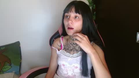 Snapshot of brittany_bubbles chatting on March 2026 02:04:01 AM maru miaw Please help me to reach 100 thumbs up online show from March 2026 02:04:01 AM