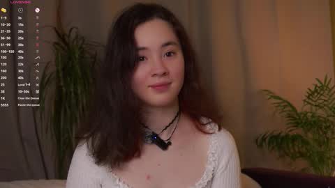 Lina online show from December 2025 11:38:02 AM