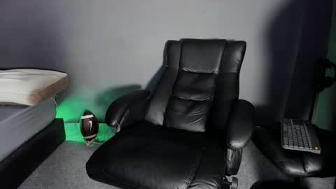 Snapshot of brockhurn_ chatting on March 2026 02:17:02 AM brockhurn_ online show from March 2026 02:17:02 AM