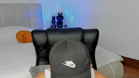 brody_dallas1 online show from April 2026 11:48:01 PM