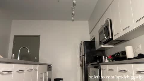 Brody Biggs online show from October 2025 12:41:02 AM