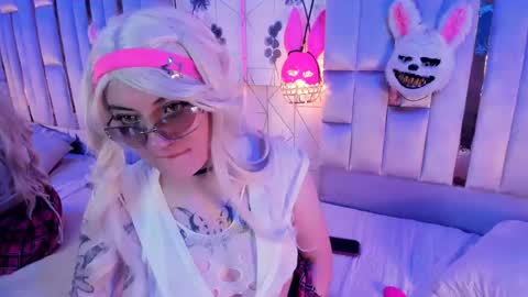     online show from April 2026 02:48:02 PM