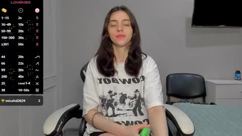 Snapshot of broosnica1 chatting on November 2025 07:43:02 AM broosnica1 online show from November 2025 07:43:02 AM