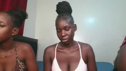 Snapshot of brown_sugar4 chatting on May 2026 05:32:01 PM brown_sugar4 online show from May 2026 05:32:01 PM