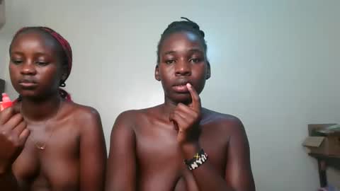 Snapshot of brown_sugar4 chatting on June 2026 09:35:02 AM brown_sugar4 online show from June 2026 09:35:02 AM