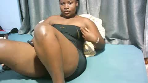 Snapshot of browncurvy95 chatting on February 2025 09:52:02 AM nicole online show from February 2025 09:52:02 AM