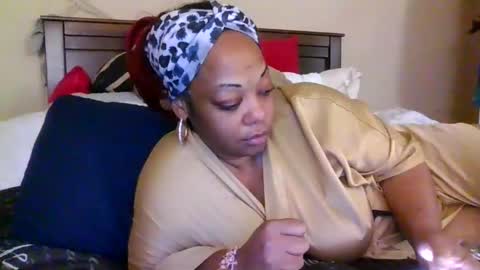 Snapshot of brownroundrenee chatting on March 2026 09:47:02 AM brownroundrenee online show from March 2026 09:47:02 AM