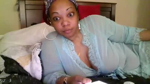 brownroundrenee online show from April 2026 10:02:01 AM