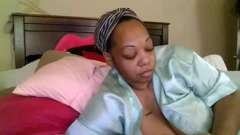 brownroundrenee online show from June 2026 11:14:01 AM