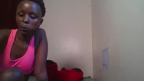 Snapshot of browny_candyz chatting on December 2024 11:54:02 AM Tracy online show from December 2024 11:54:02 AM