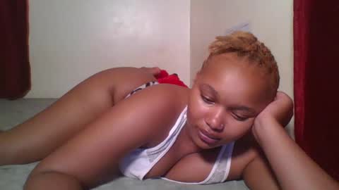 Snapshot of browny_candyz chatting on December 2024 11:40:02 AM Tracy online show from December 2024 11:40:02 AM