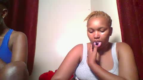 Snapshot of browny_candyz chatting on December 2024 06:31:01 PM Tracy online show from December 2024 06:31:01 PM