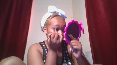 Snapshot of browny_candyz chatting on December 2024 04:33:01 AM Tracy online show from December 2024 04:33:01 AM