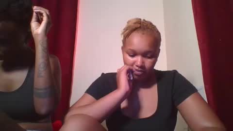Snapshot of browny_candyz chatting on December 2024 12:33:01 PM Tracy online show from December 2024 12:33:01 PM
